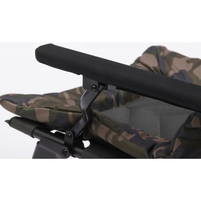 Кресло Prologic Avenger Comfort Camo Chair W/Armrests & Covers