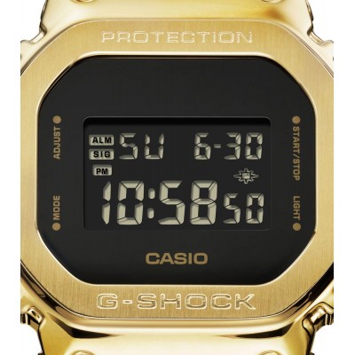 Часы Casio GM-5600G-9ER G-Shock. Золотистый